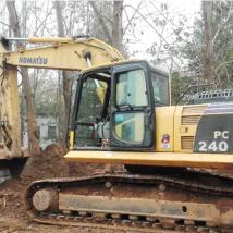 240-8挖掘机 240-8挖掘机